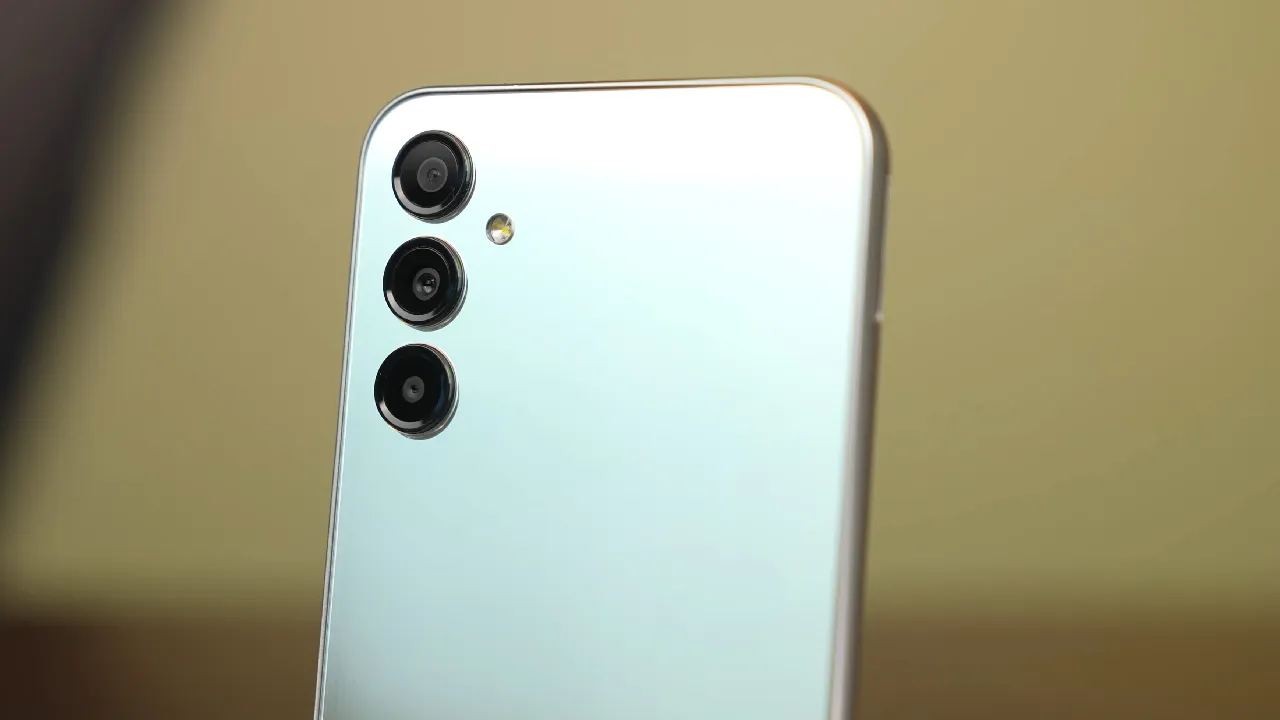 Galaxy A24 4G Kullanıcılarına Android 17 ve One UI 9 Testleri Müjdesi