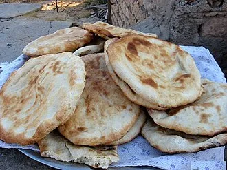Tandır ekmeği